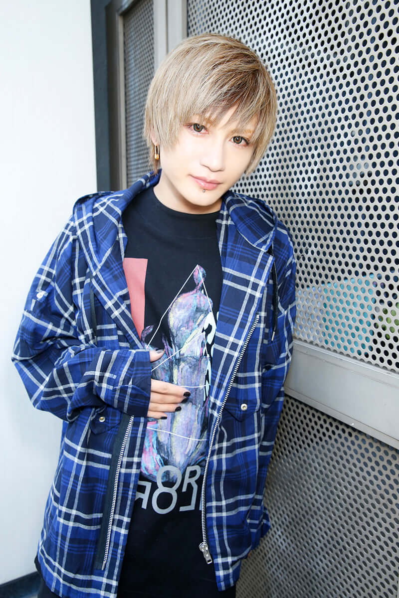 みく From アンティック 珈琲店 Paradox Lucu Lucu Boys Snaps Harajuku Pop Web