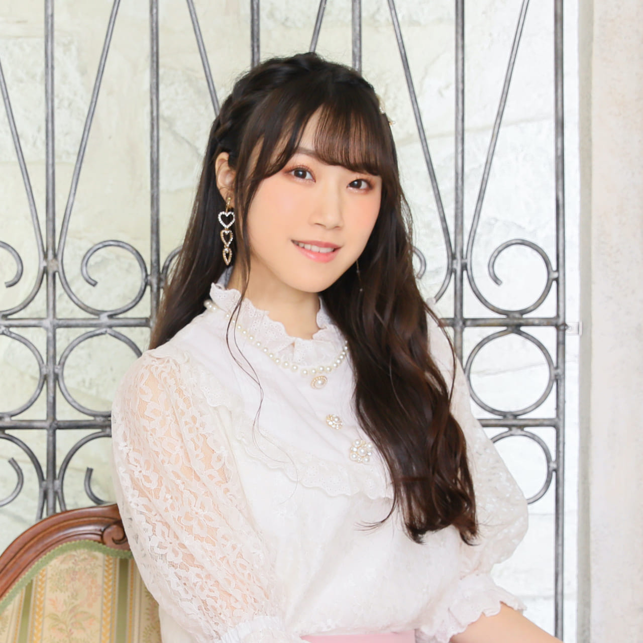 バーチャル背景リレー企画 厚木那奈美ちゃんと一緒にstay Homeできる リモート用壁紙が登場 Harajuku Pop Web