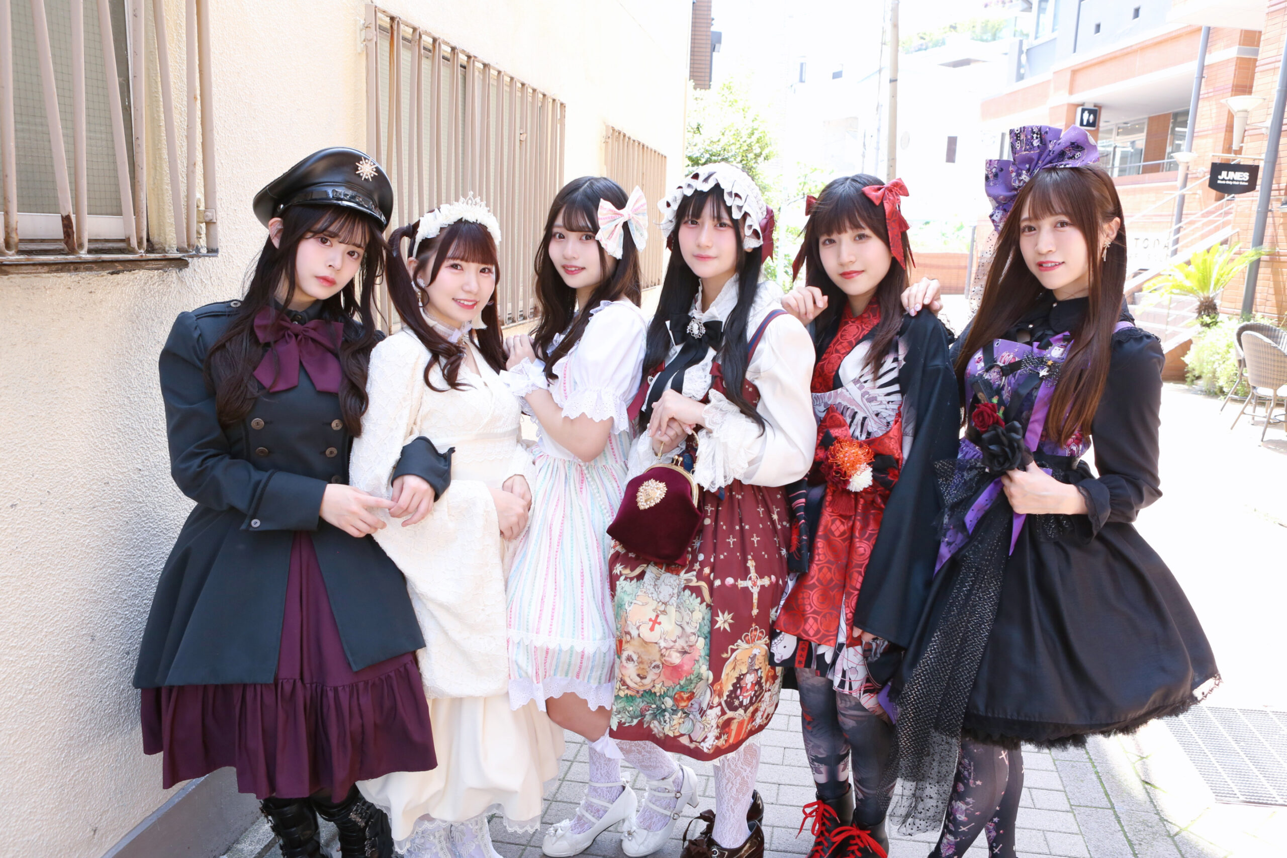 Aimがロリータ姿に変身♡「ラフォーレ原宿・ロリータ変身チェキ会