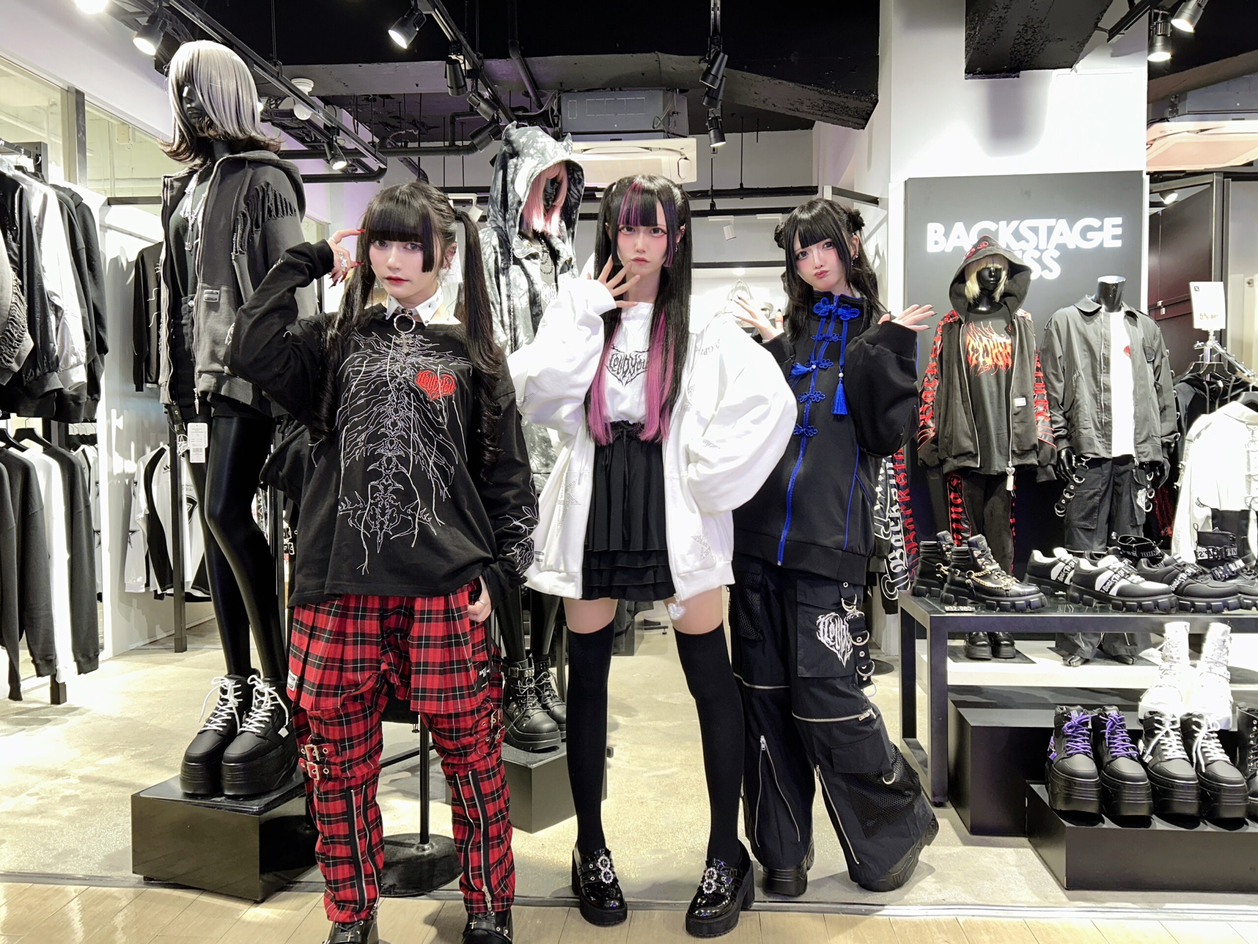 BACKSTAGE PASSラフォーレ原宿店に閻魔ちゃん・御來夜さくはちゃん・古